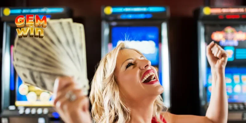 Nên kiểm tra tài khoản nhận tiền để đảm bảo rút tiền thành công